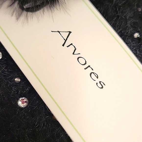 ARVORES Black Ribbed Beanie with Sparkly Gems & Faux Fur Pompom NWT - Picture 9 of 10